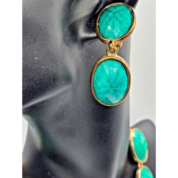 Vintage Amrita Singh glass green cabachon necklace and clip earring set - Picture 3 of 11